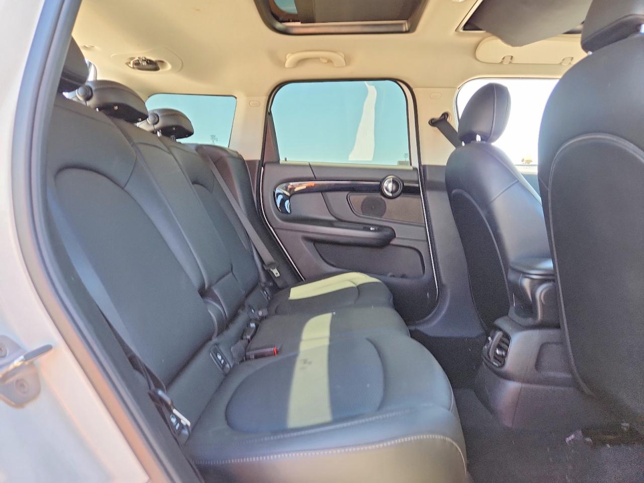 2019 MINI COOPER