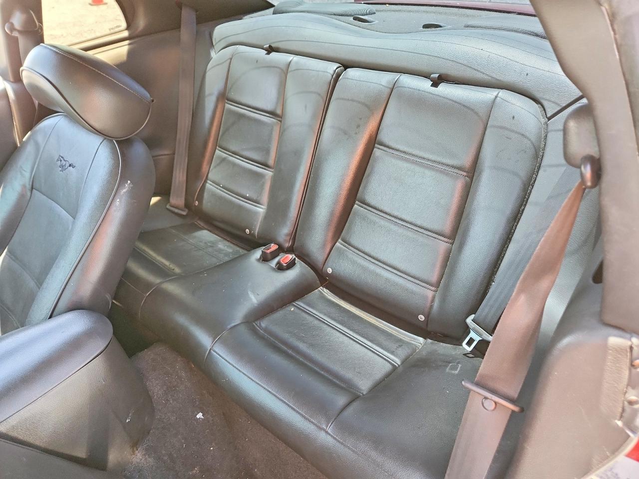 2004 FORD MUSTANG