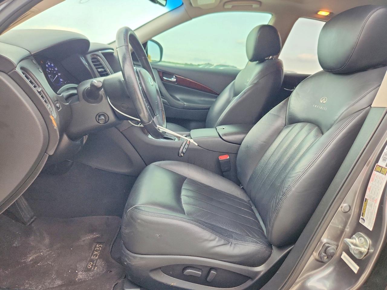 2011 INFINITI EX35