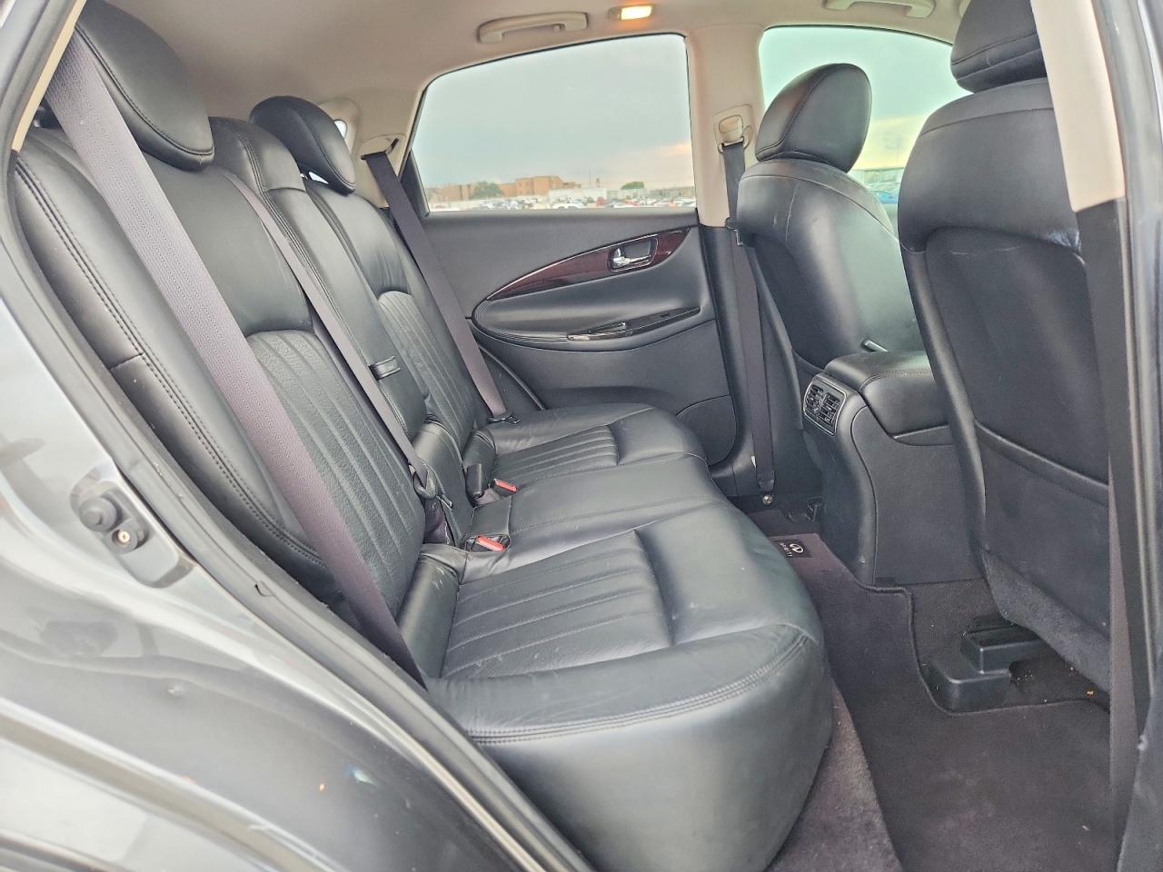 2011 INFINITI EX35