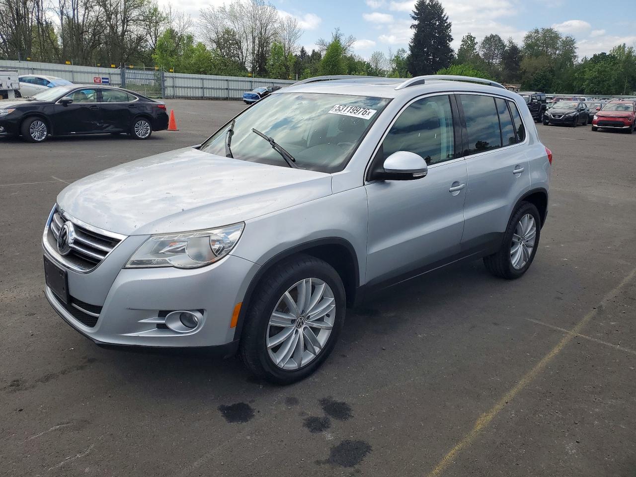 2011 VOLKSWAGEN TIGUAN