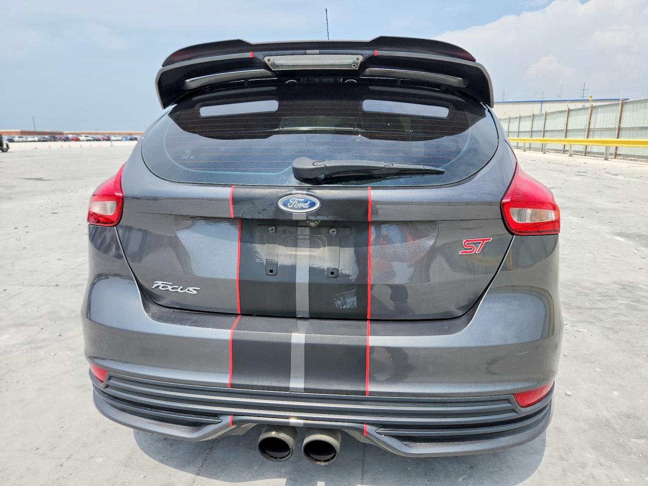2017 FORD FOCUS