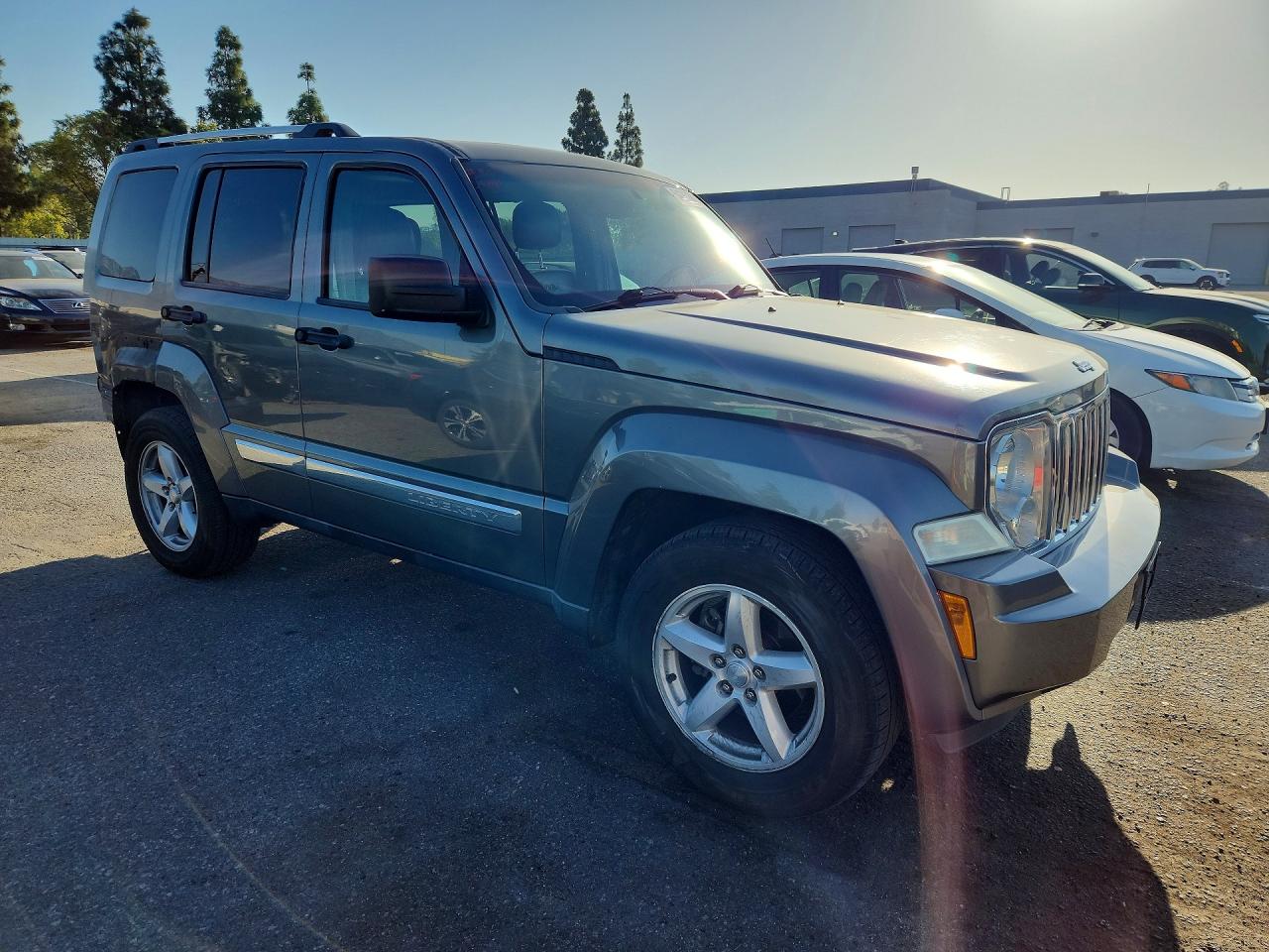 2012 JEEP LIBERTY