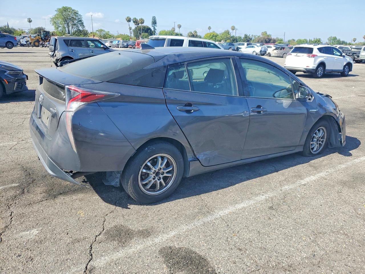 2016 TOYOTA PRIUS