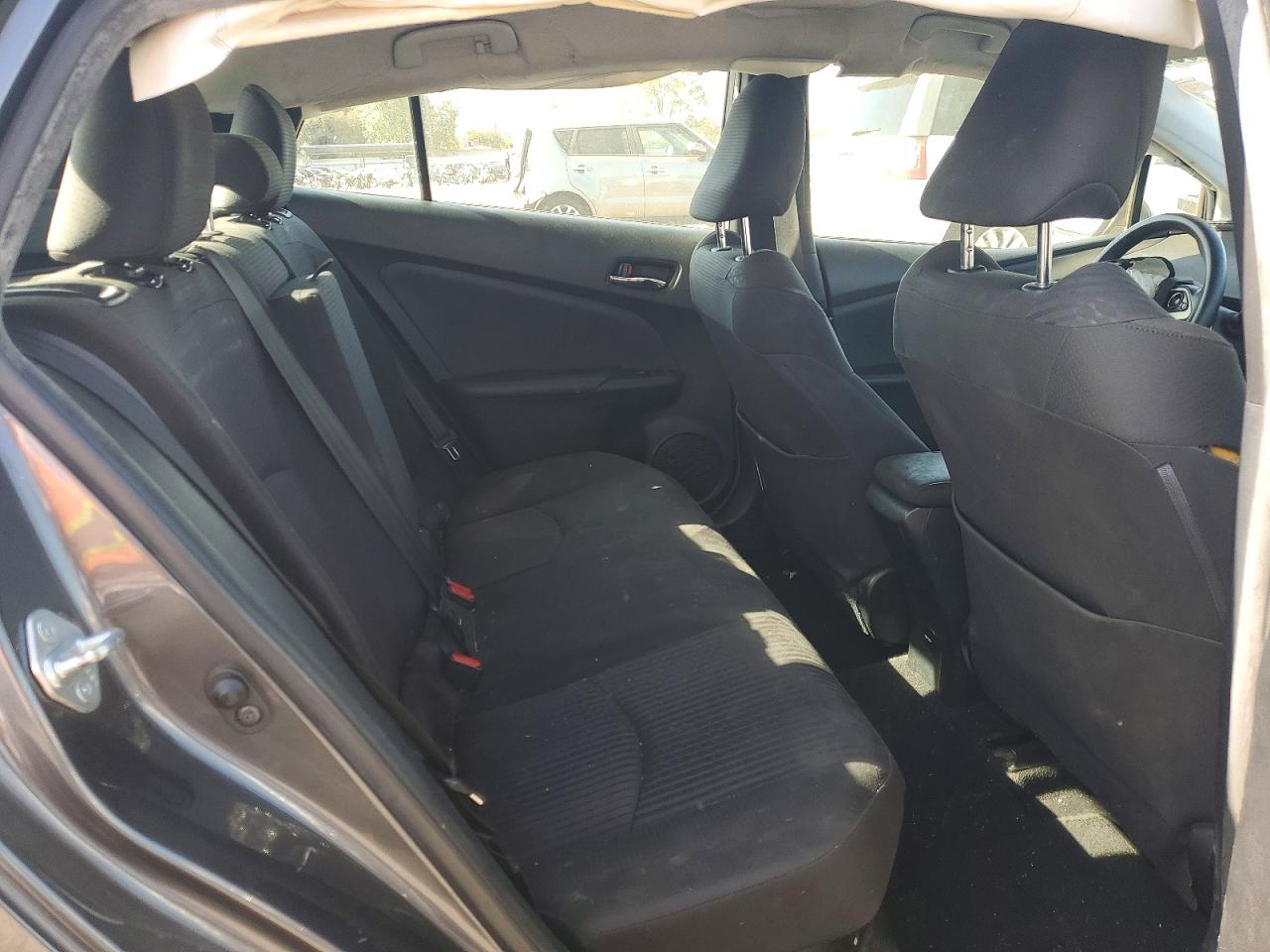 2016 TOYOTA PRIUS