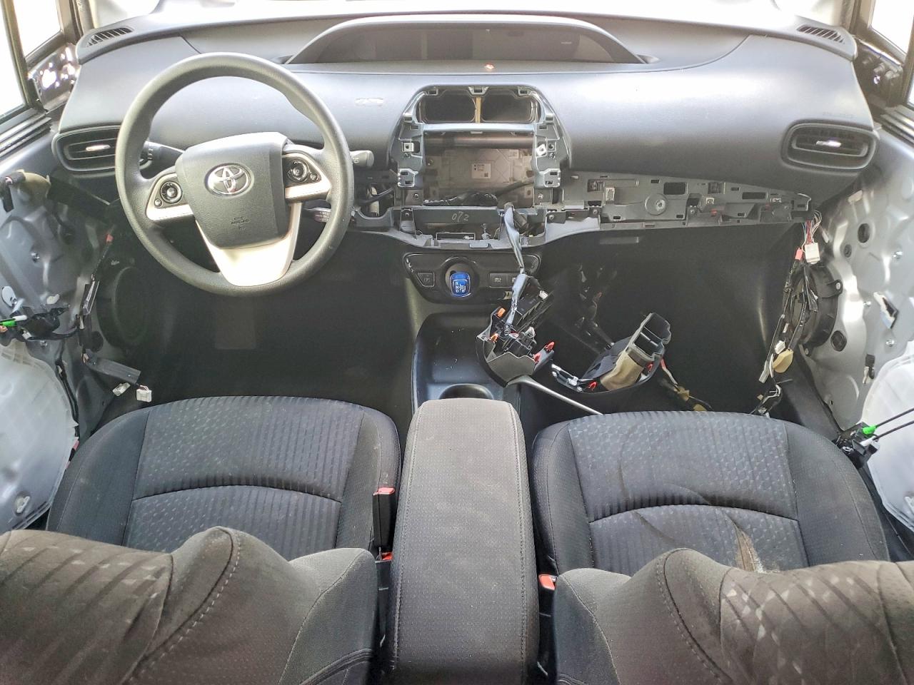 2018 TOYOTA PRIUS