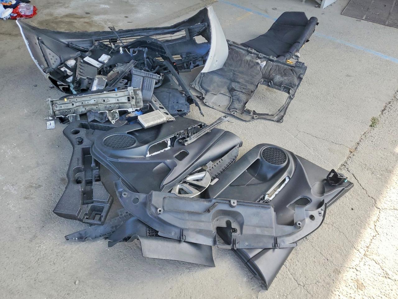 2018 TOYOTA PRIUS