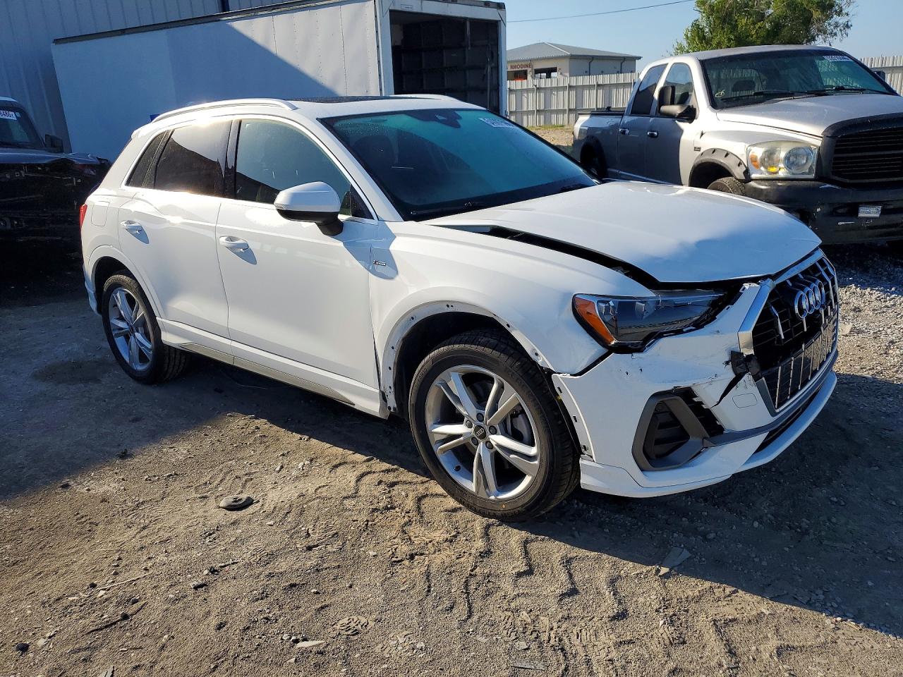2021 AUDI Q3