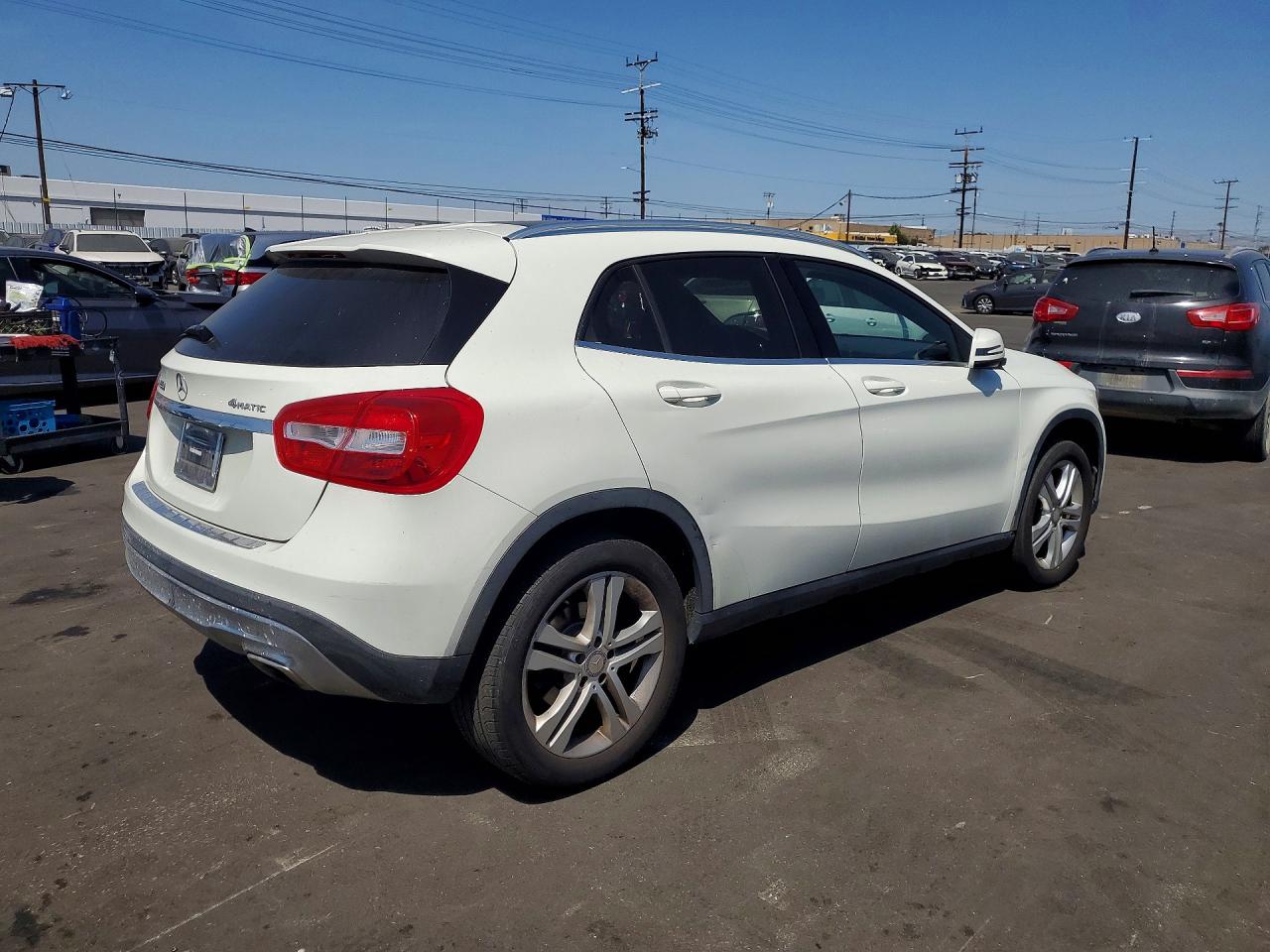 2017 MERCEDES-BENZ GLA-CLASS