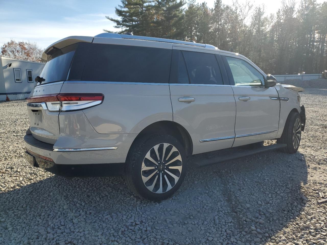 2024 LINCOLN NAVIGATOR