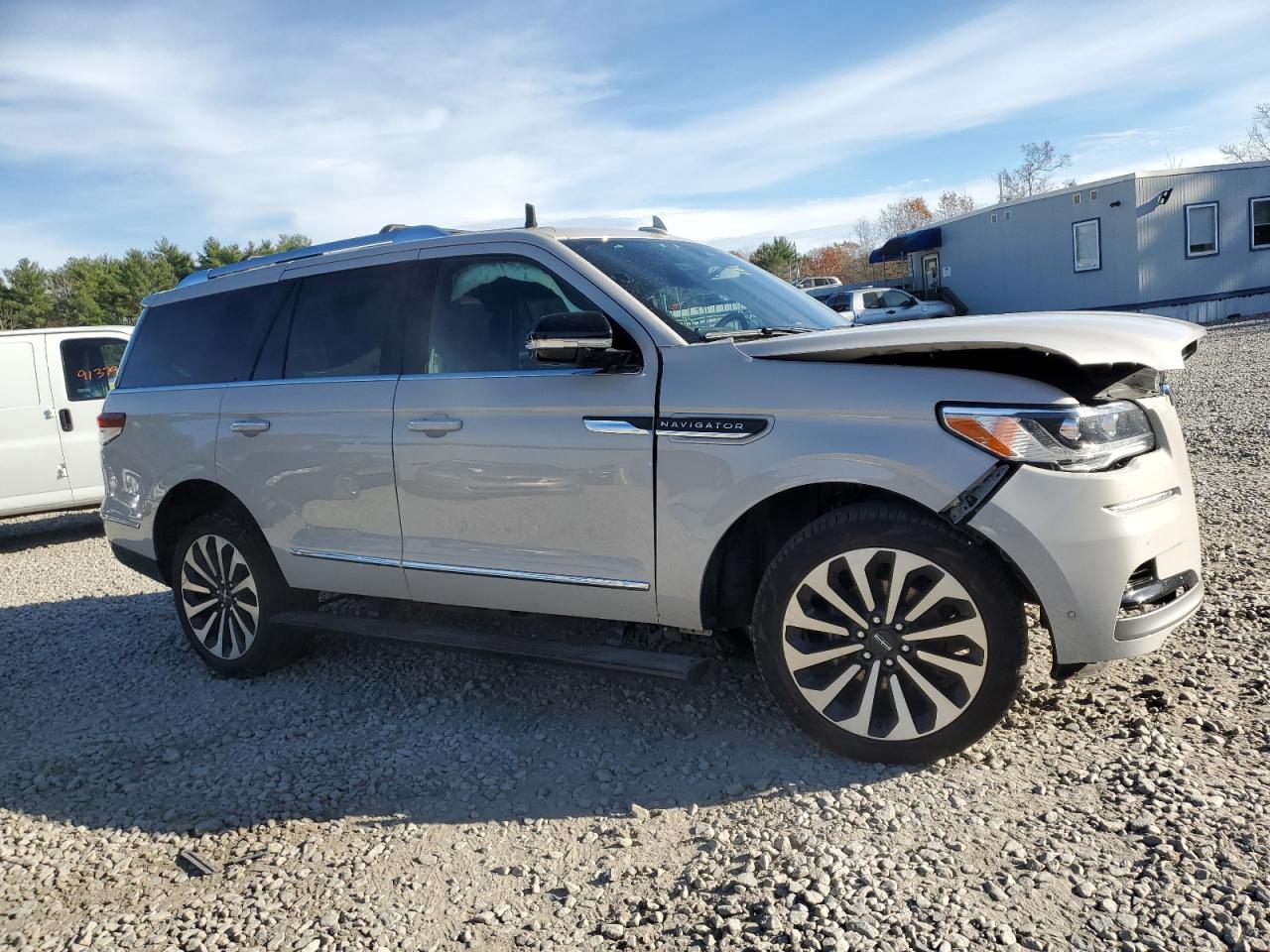 2024 LINCOLN NAVIGATOR