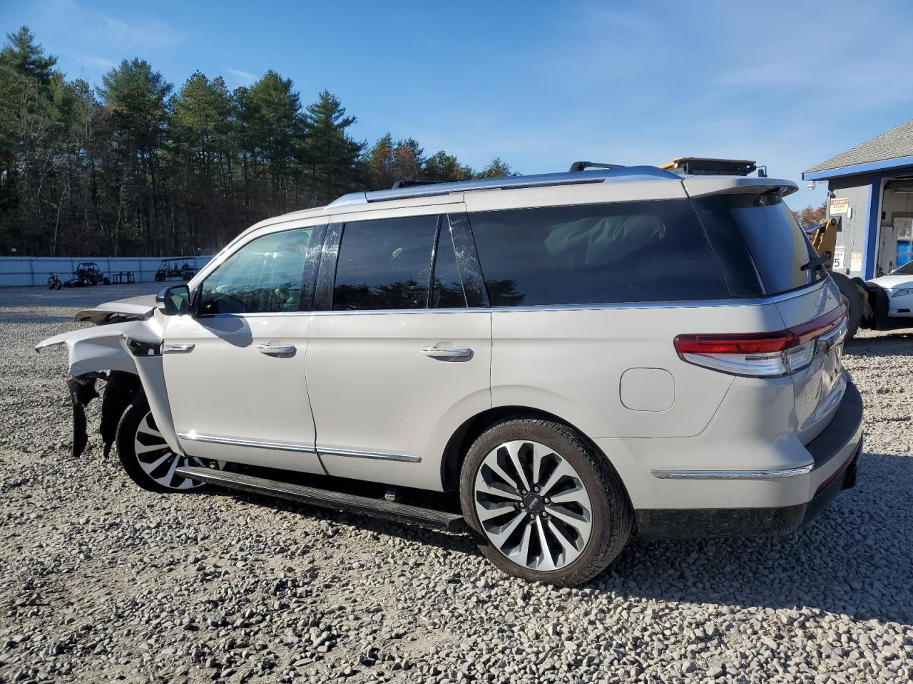 2024 LINCOLN NAVIGATOR
