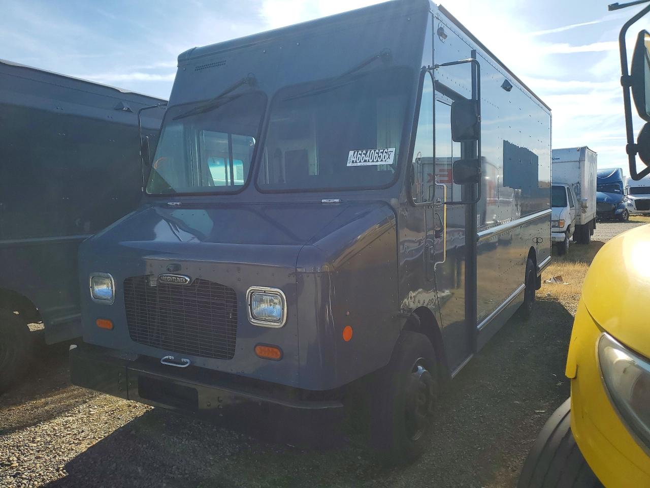 2020 FREIGLINER MT45 CHASS