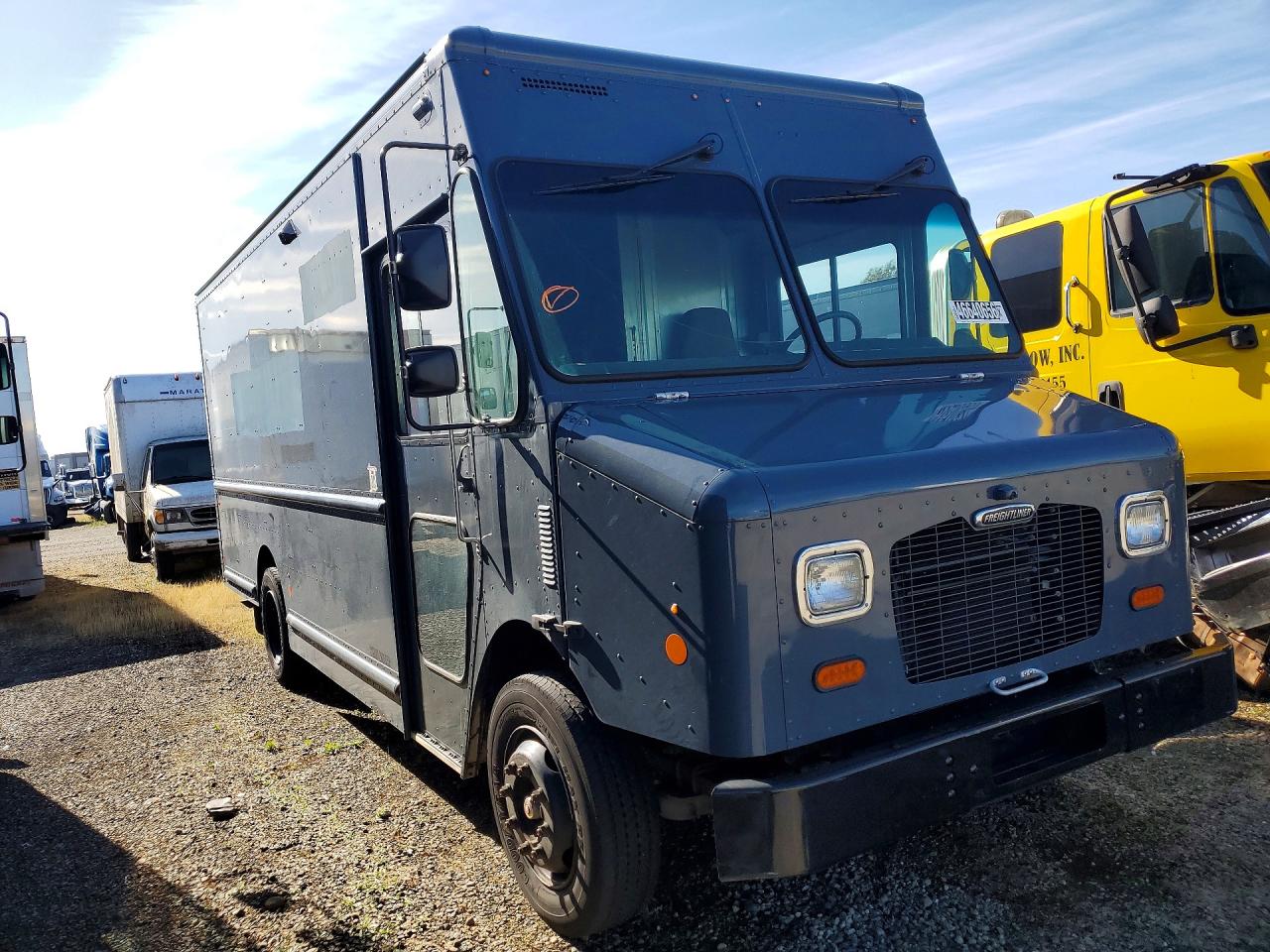 2020 FREIGLINER MT45 CHASS