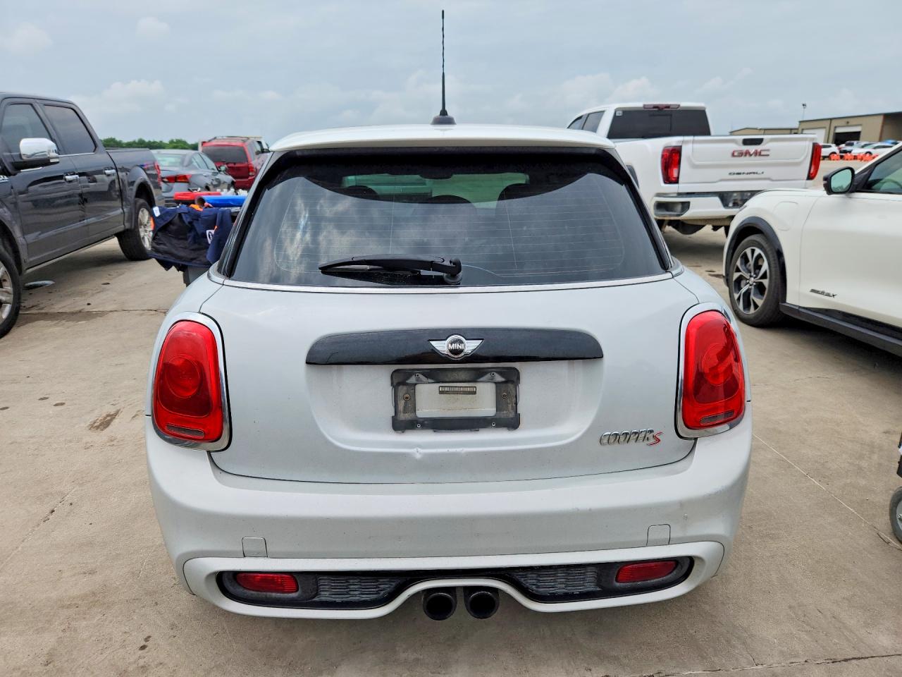 2015 MINI COOPER