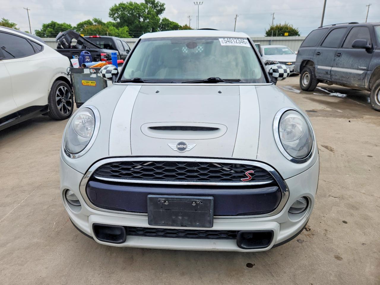 2015 MINI COOPER