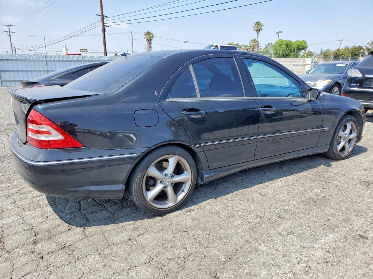 2006 MERCEDES-BENZ C-CLASS