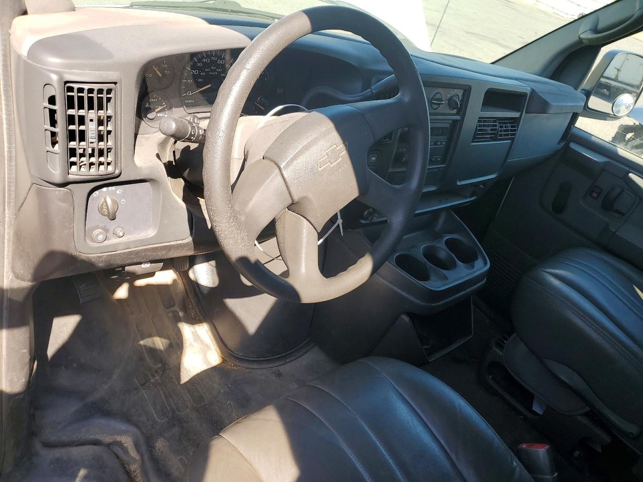 2004 CHEVROLET EXPRESS
