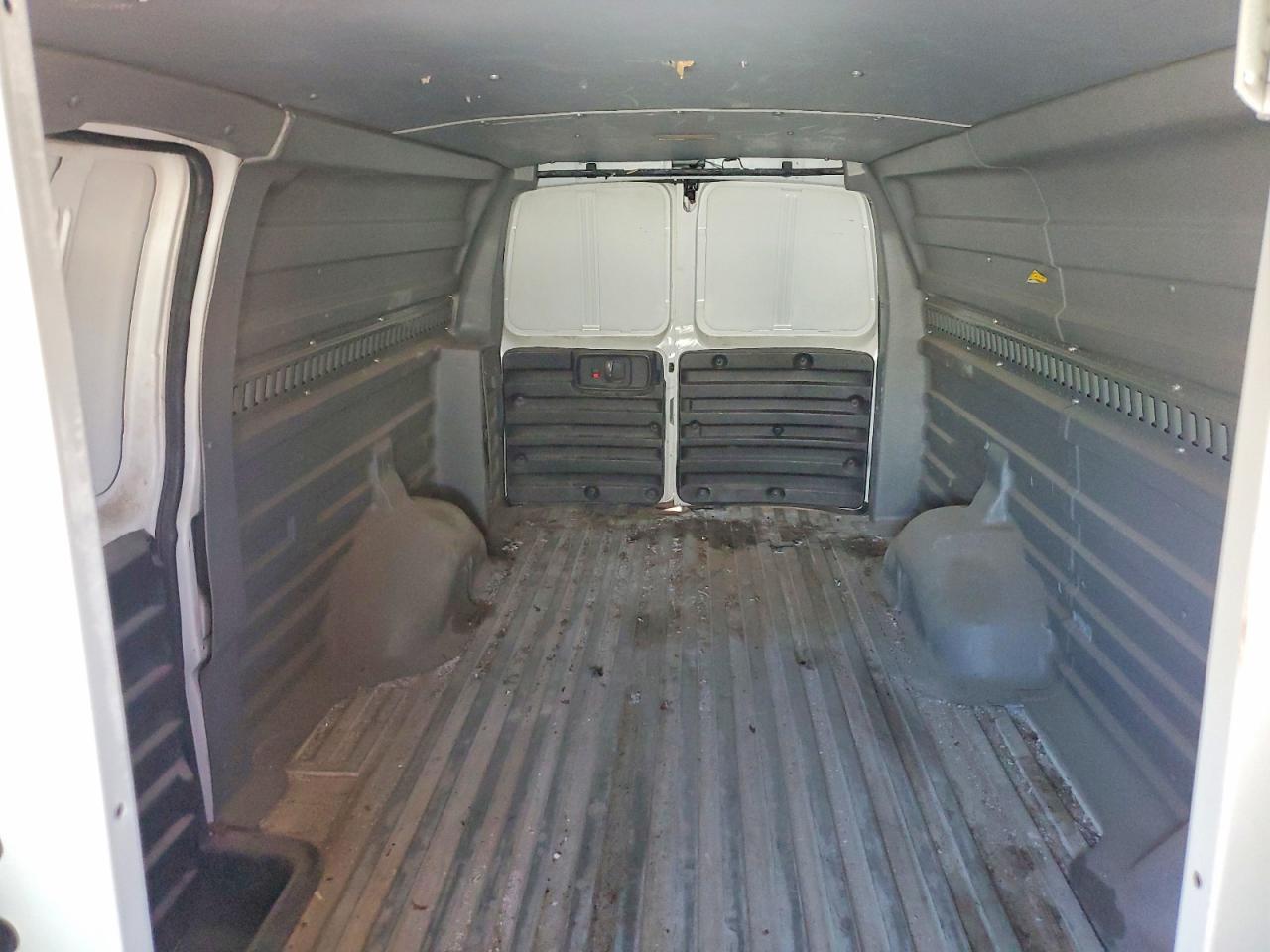 2004 CHEVROLET EXPRESS