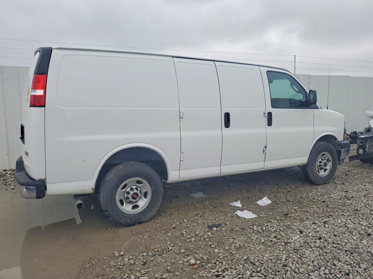 2022 GMC SAVANA