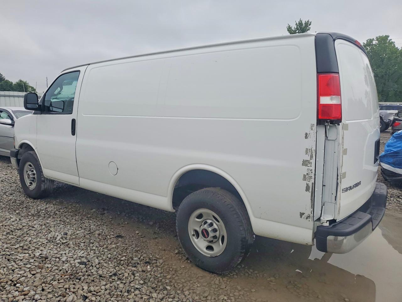 2022 GMC SAVANA