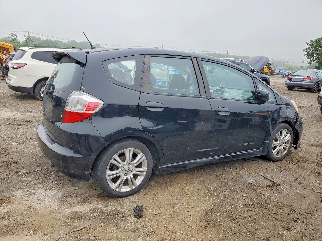 2011 HONDA FIT