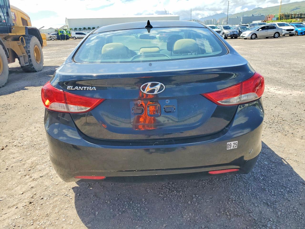 2013 HYUNDAI ELANTRA