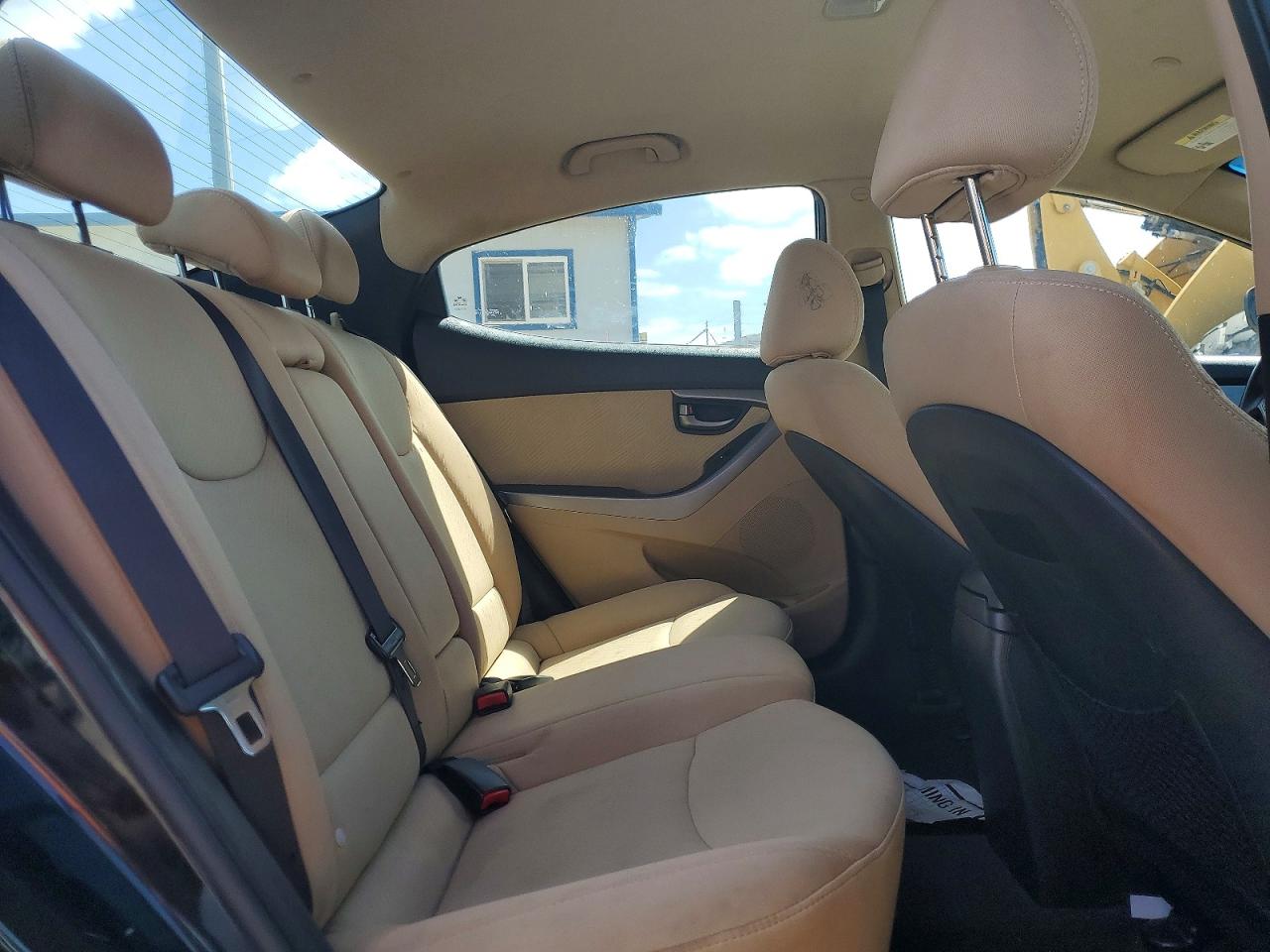2013 HYUNDAI ELANTRA