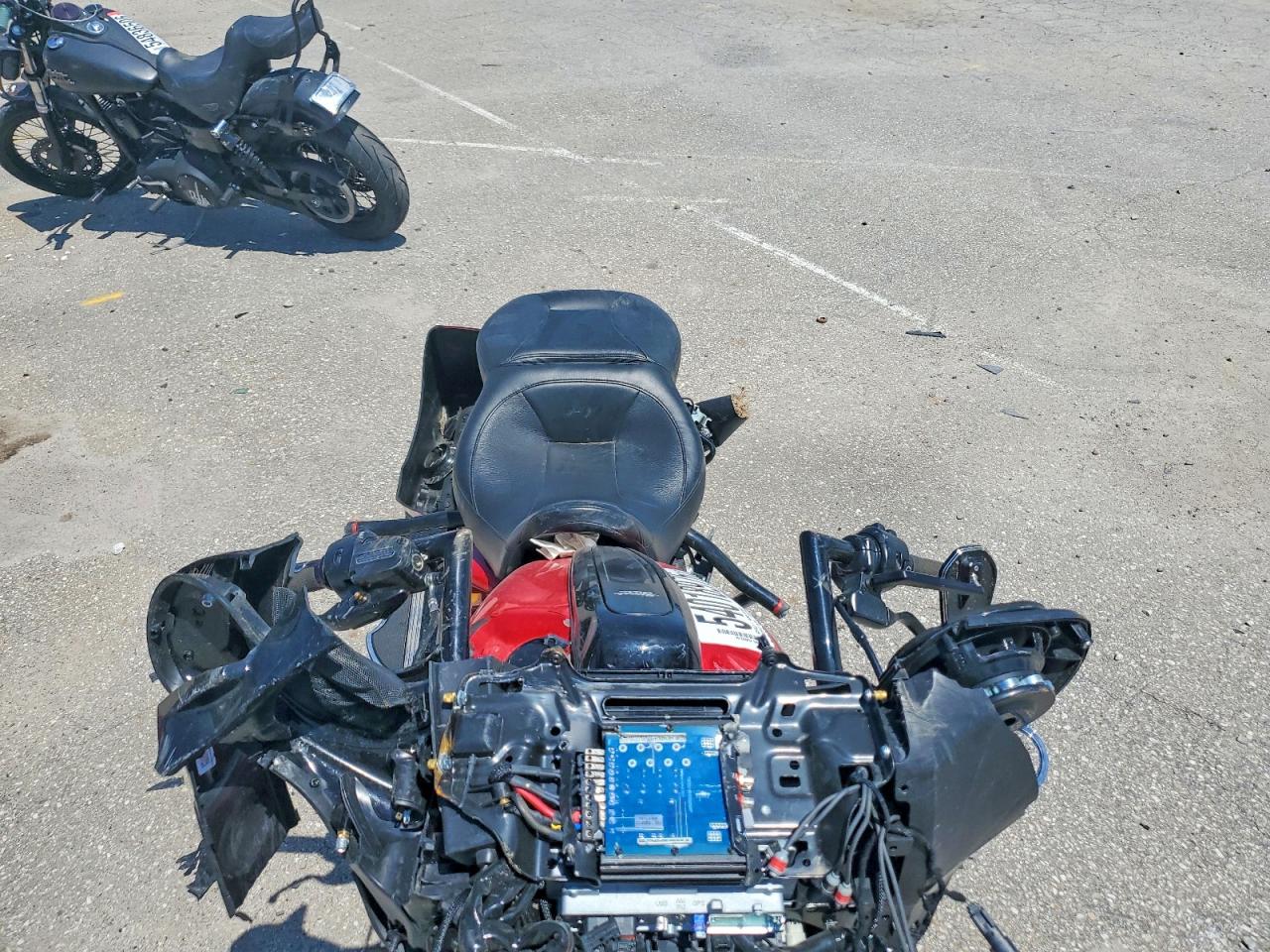 2022 HARLEY-DAVIDSON FL