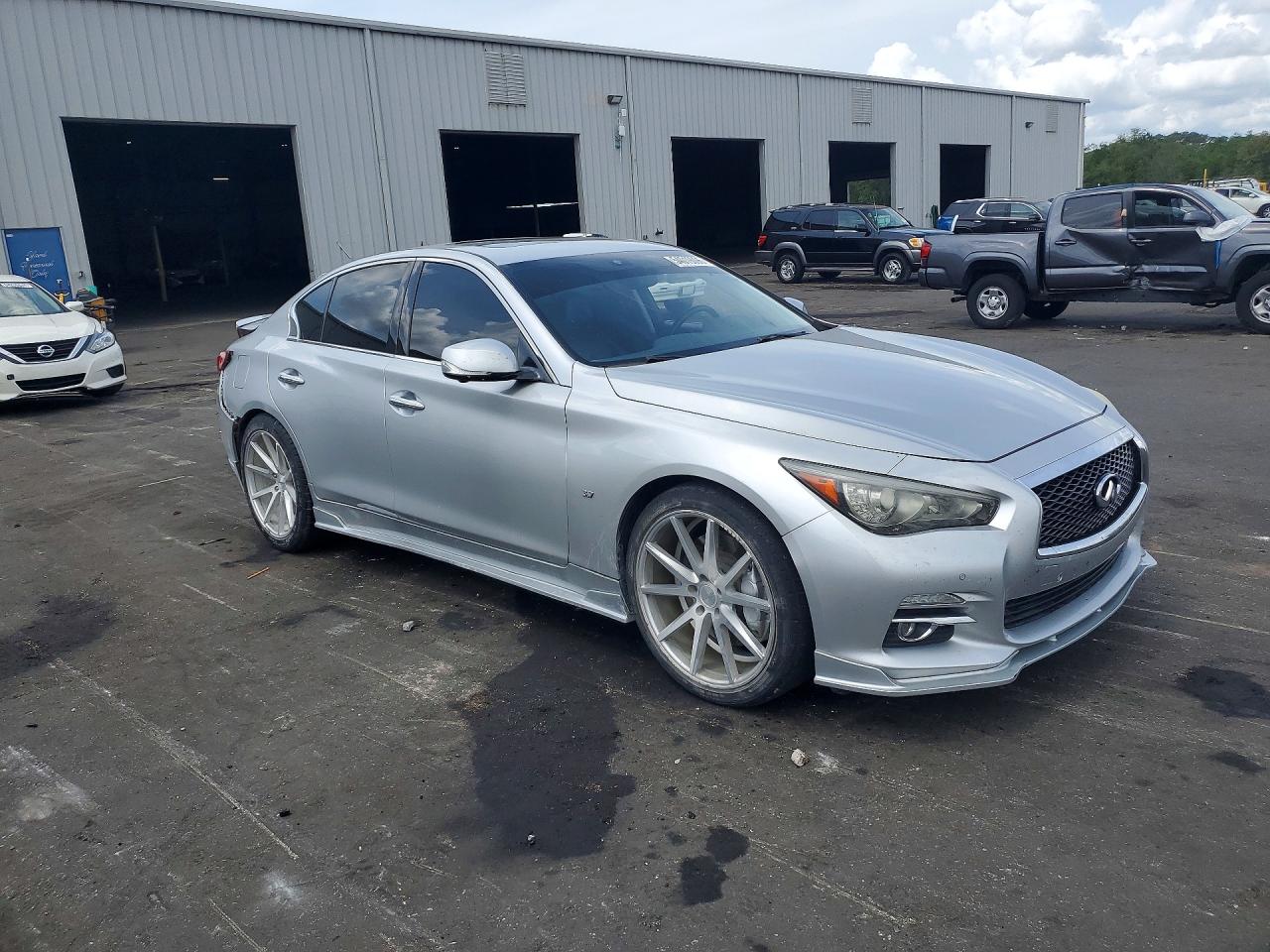 2014 INFINITI Q50