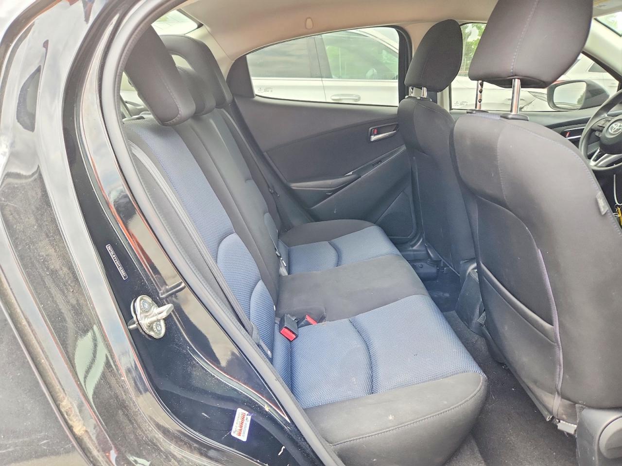 2017 TOYOTA YARIS