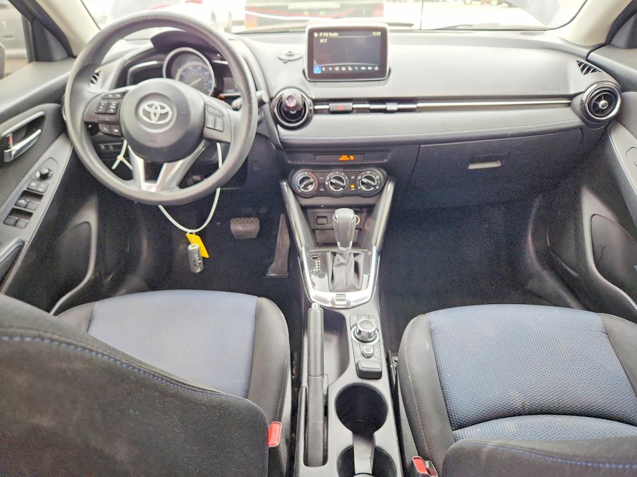 2017 TOYOTA YARIS