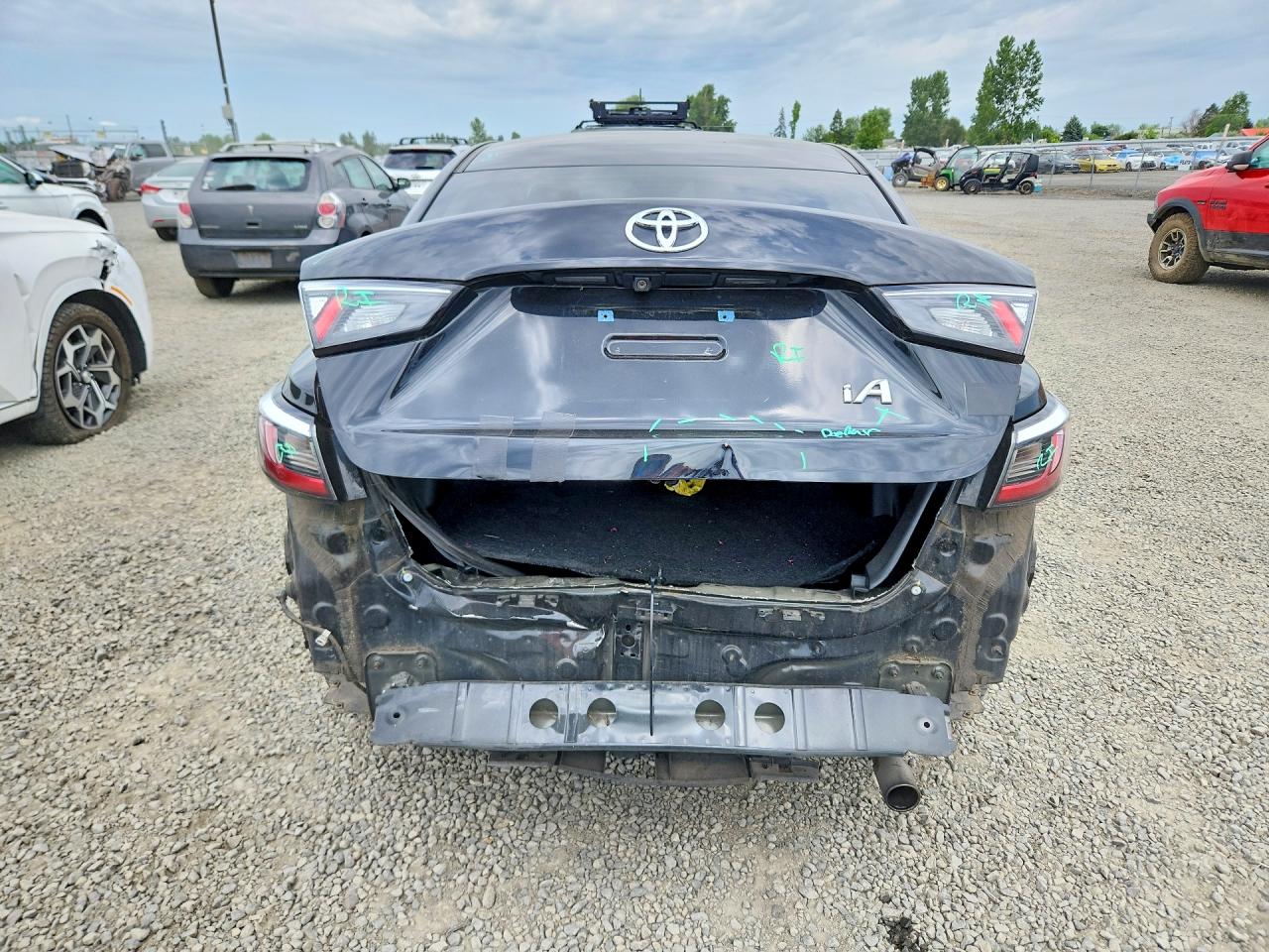 2017 TOYOTA YARIS