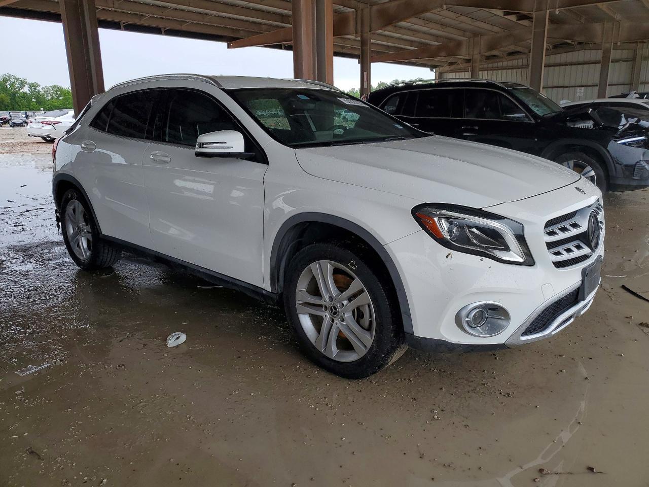2020 MERCEDES-BENZ GLA-CLASS