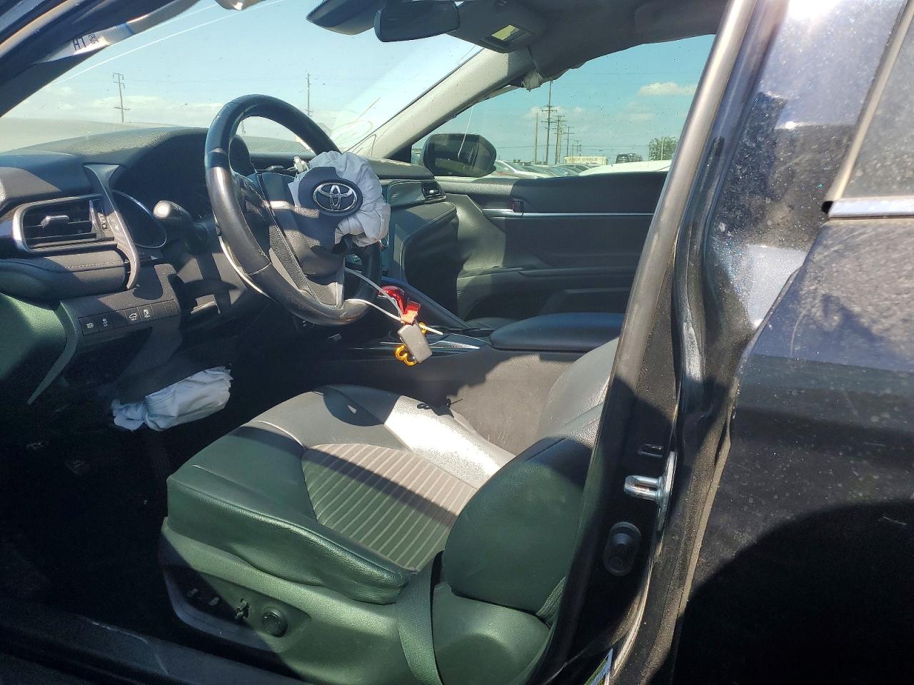 2019 TOYOTA CAMRY