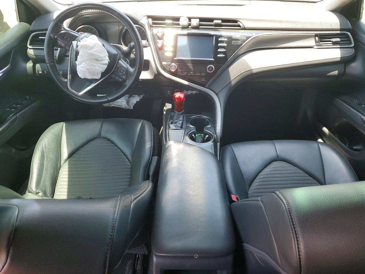 2019 TOYOTA CAMRY