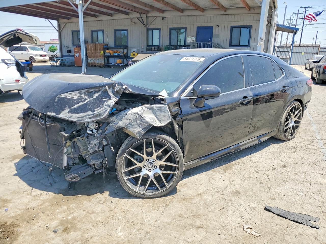 2019 TOYOTA CAMRY