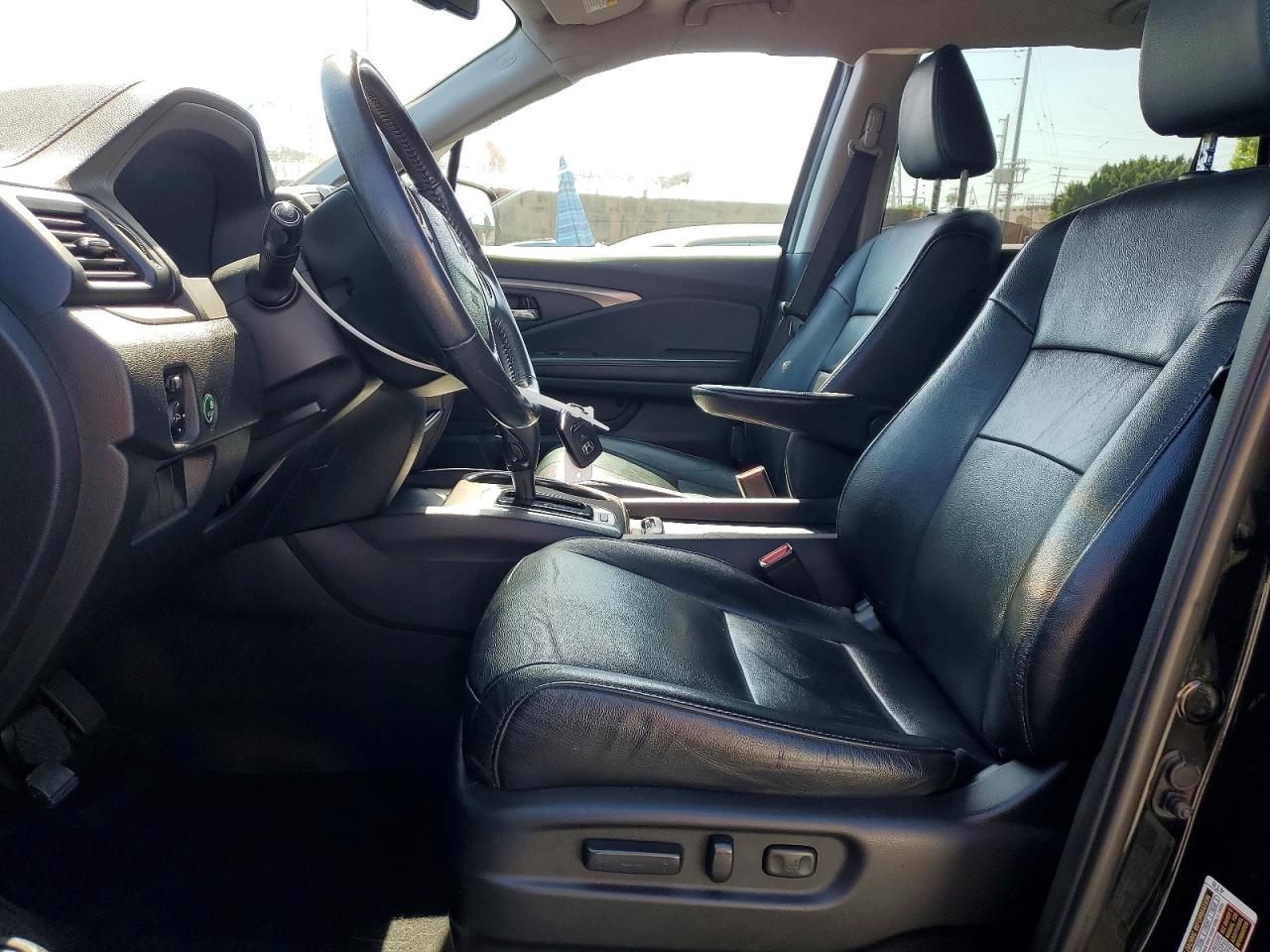 2017 HONDA PILOT