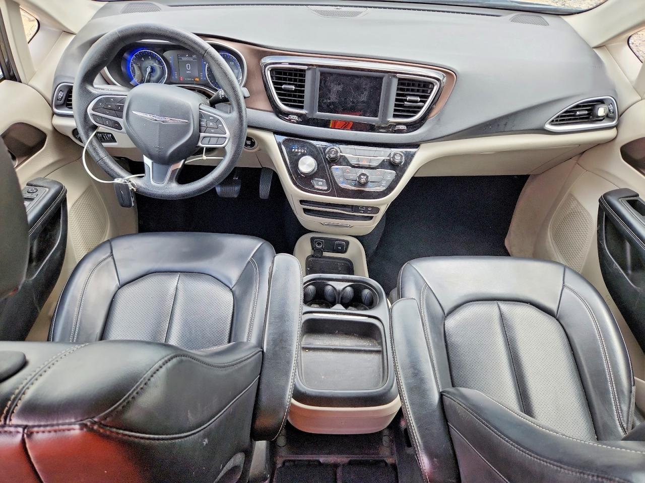 2020 CHRYSLER MINIVAN