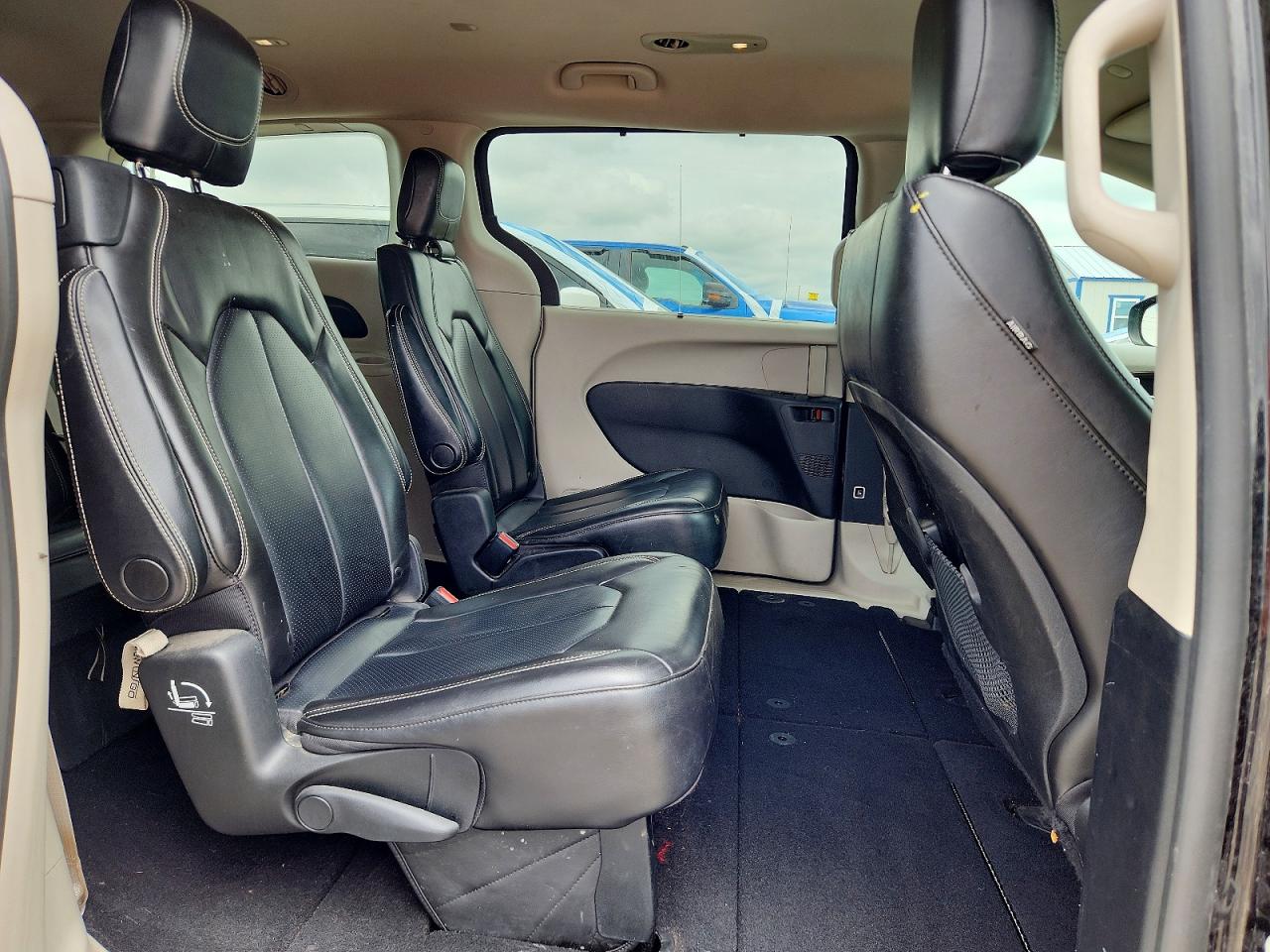 2020 CHRYSLER MINIVAN