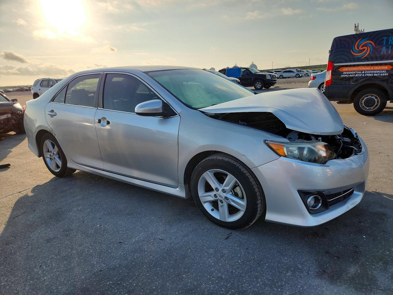 2012 TOYOTA CAMRY