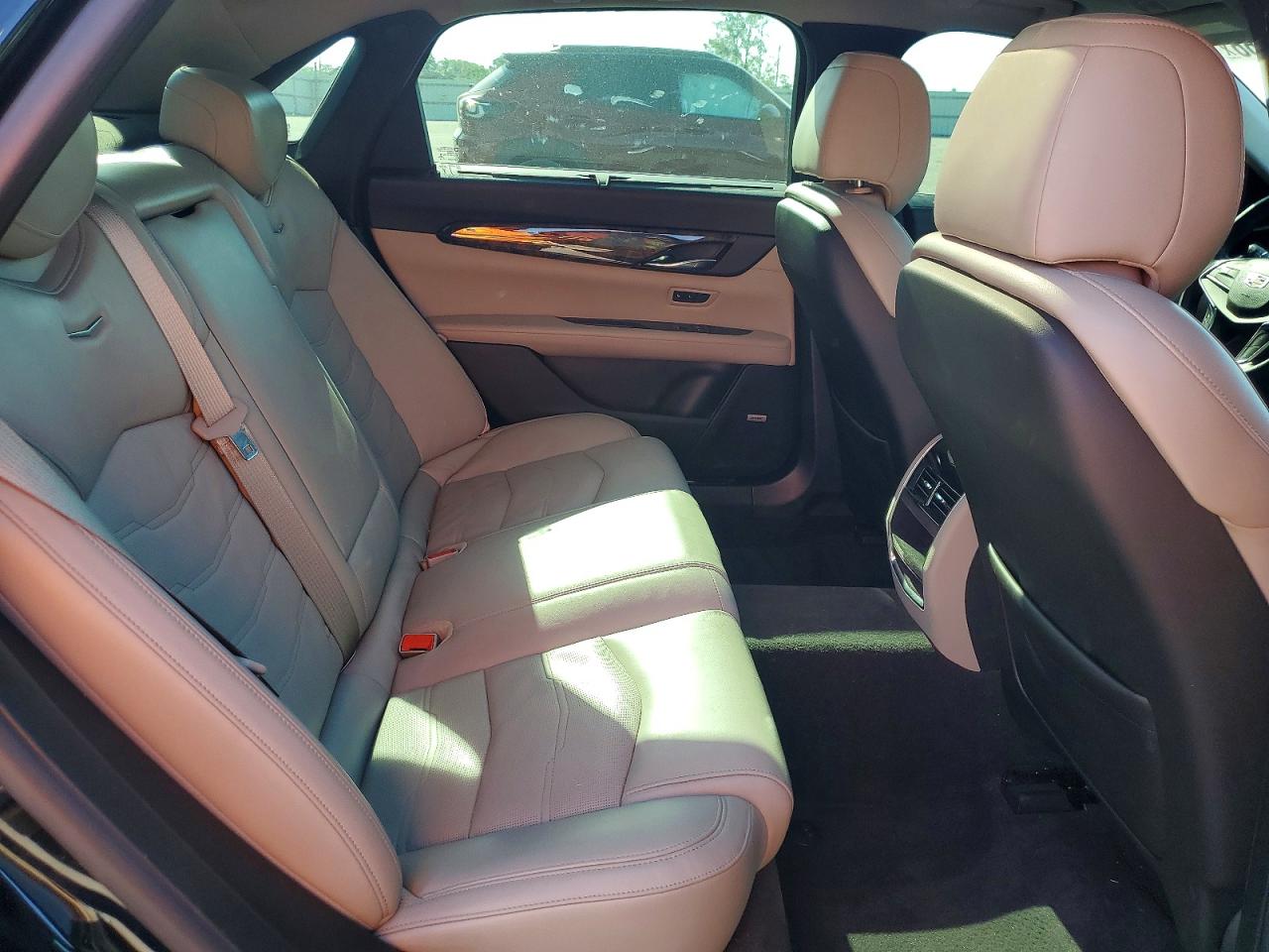 2016 CADILLAC CT6
