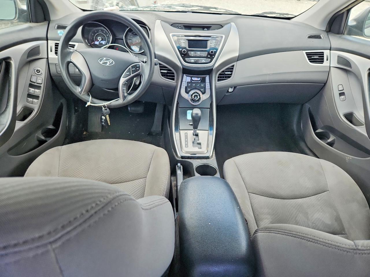 2013 HYUNDAI ELANTRA