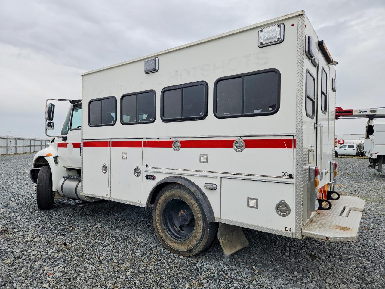 2016 INTERNATIONAL 4000 SERIE