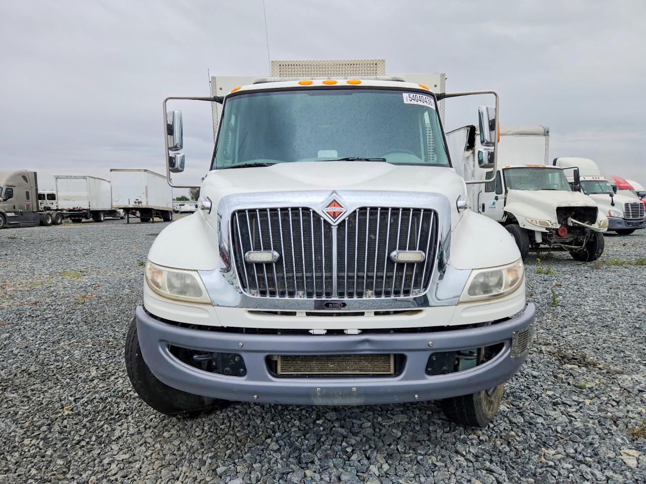 2016 INTERNATIONAL 4000 SERIE