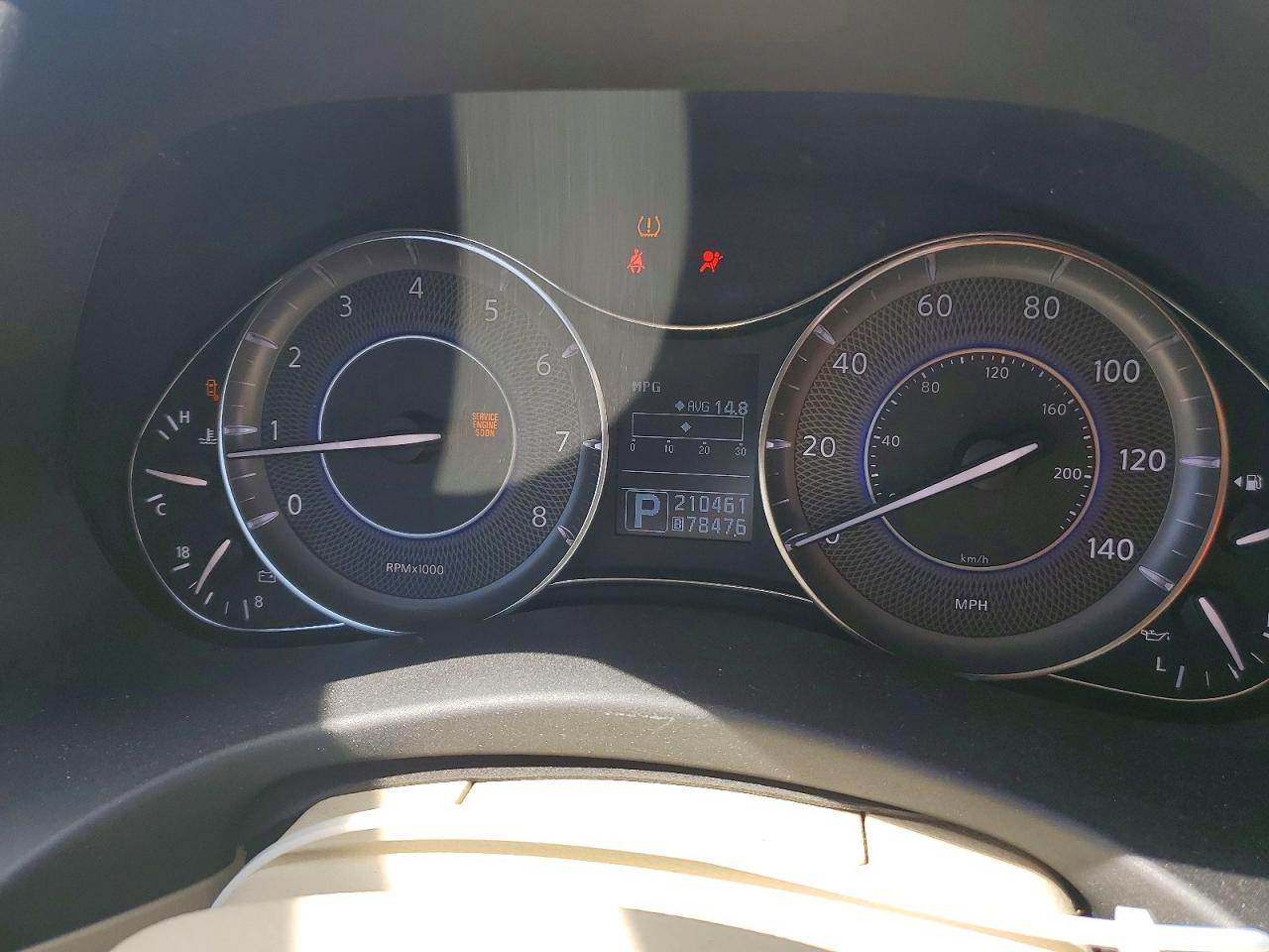 2012 INFINITI QX56 BASE