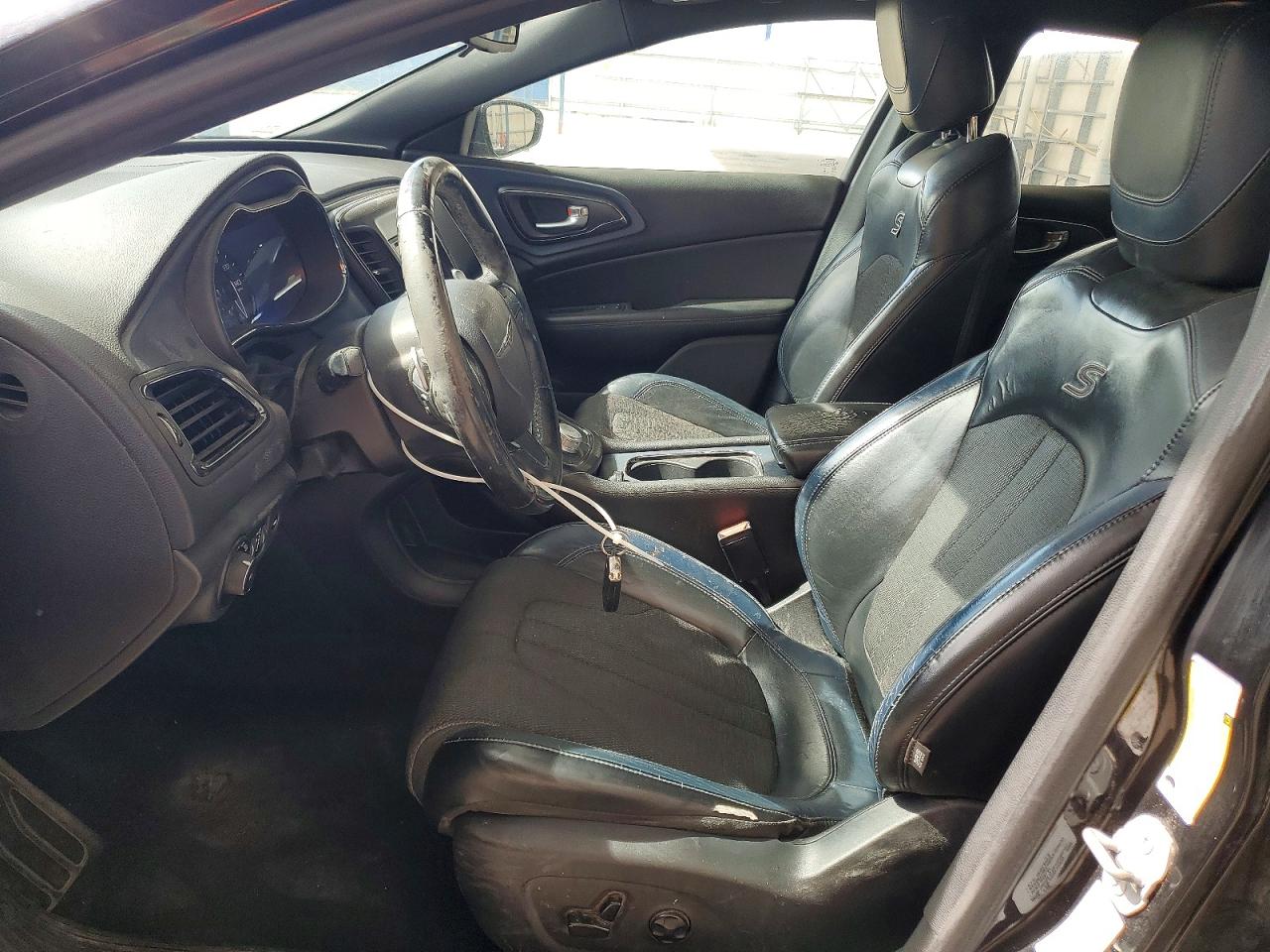 2015 CHRYSLER 200