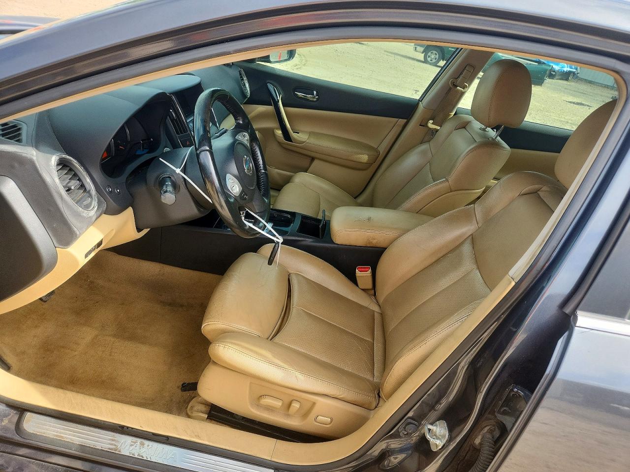 2011 NISSAN MAXIMA