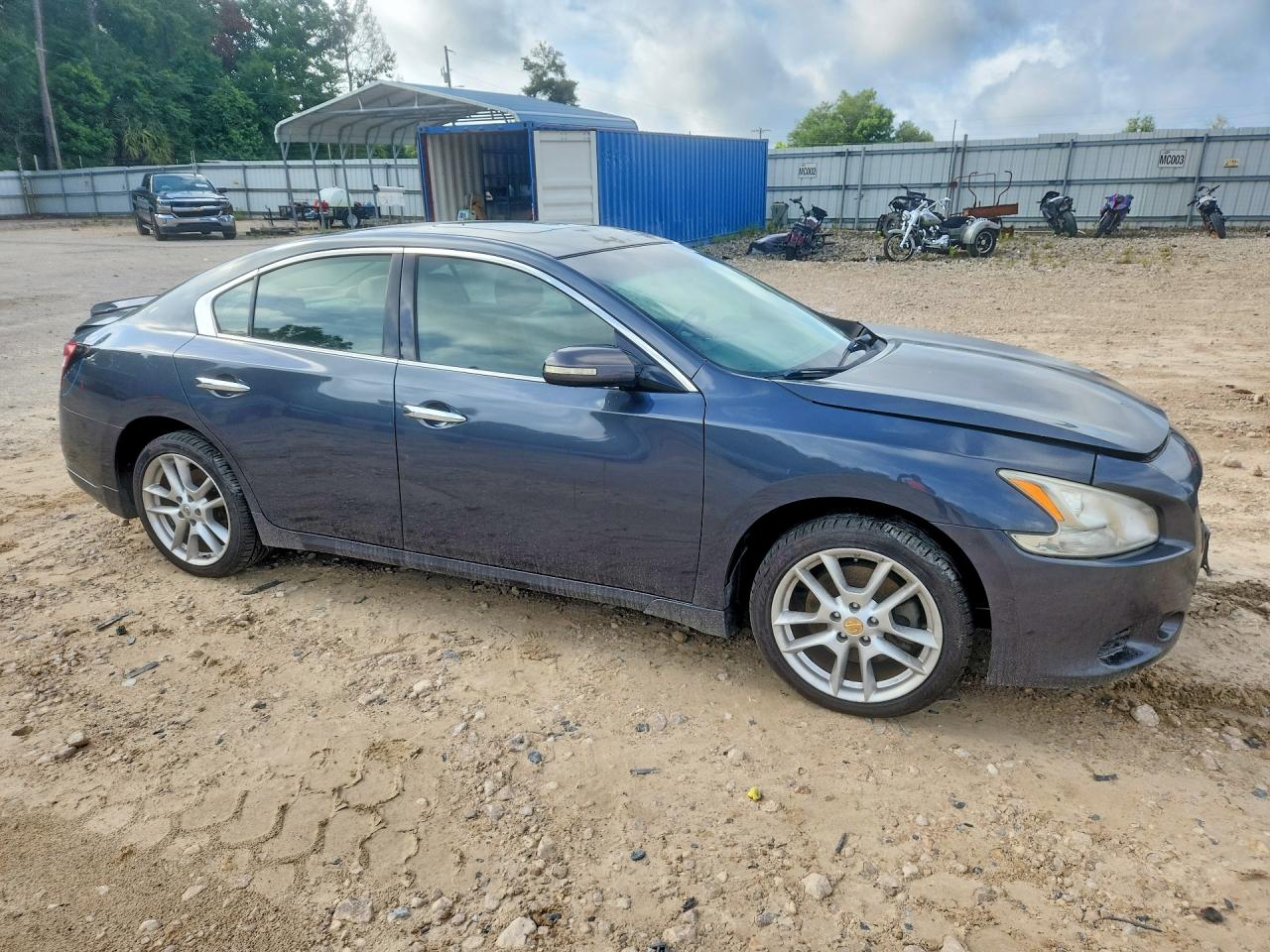 2011 NISSAN MAXIMA