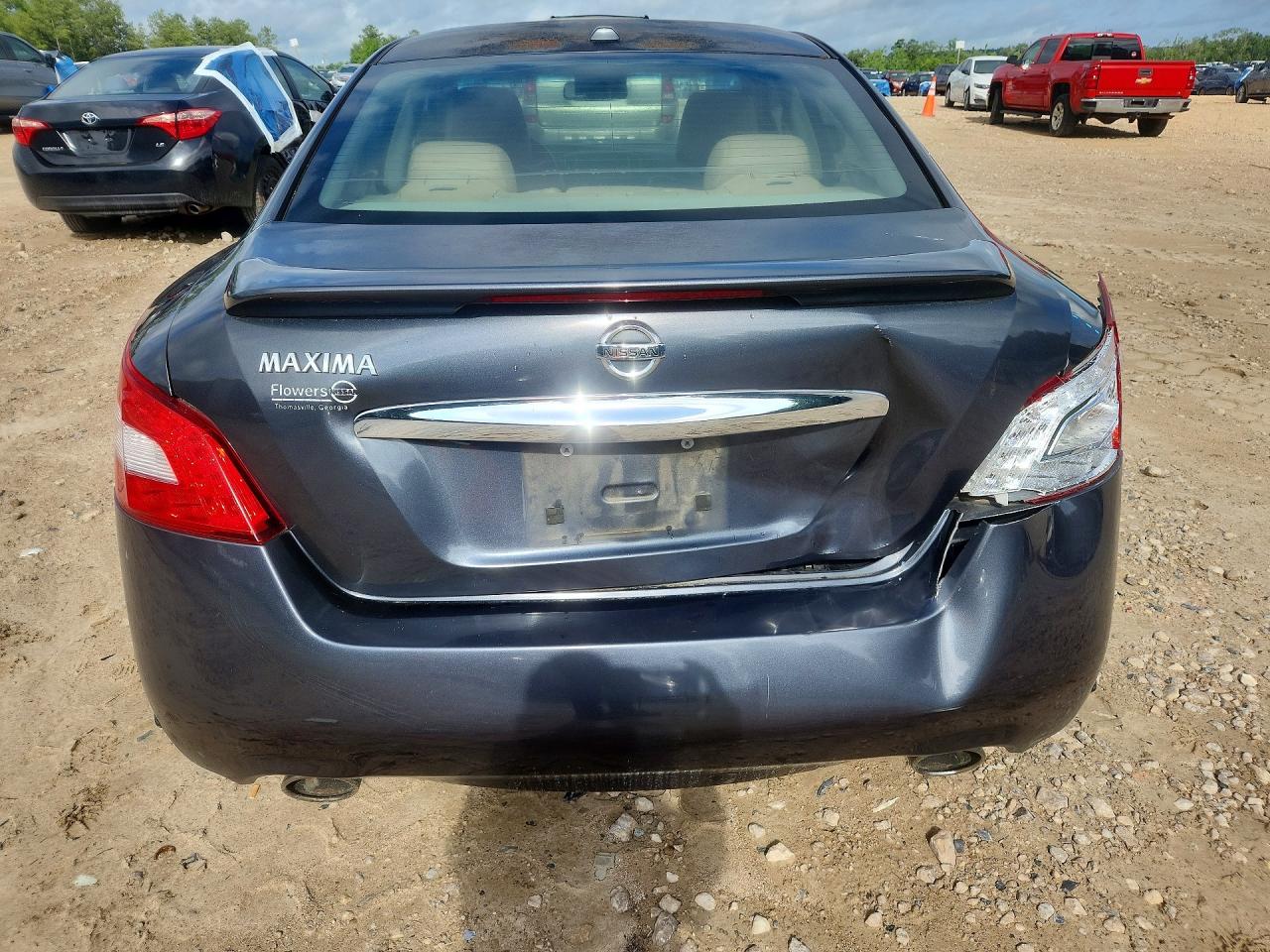 2011 NISSAN MAXIMA